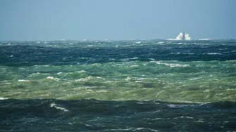 Le phare de Birvideau dans la tempête