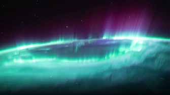 aurore boréale vue de ISS